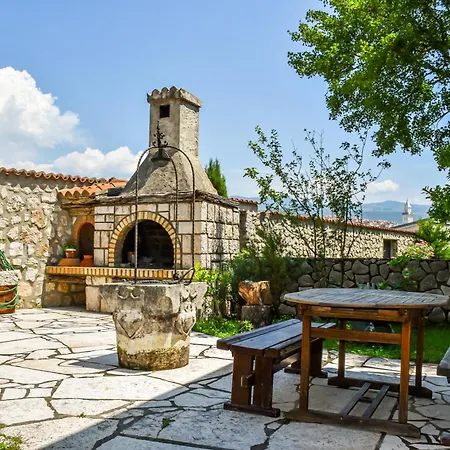 Apartament Zanic *