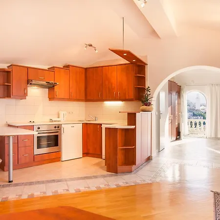 Zanic Apartament *